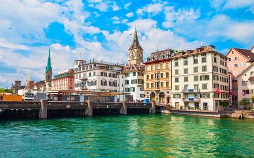Zürich Hop-On-Hop-Off-Bus Open-Top-Sightseeing-Bus am Zürichsee