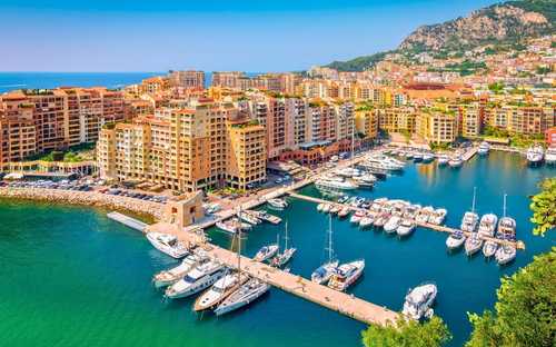 Monaco Hop-On-Hop-Off-Tour Open-Top-Sightseeing-Bus in Monte Carlo in Monaco